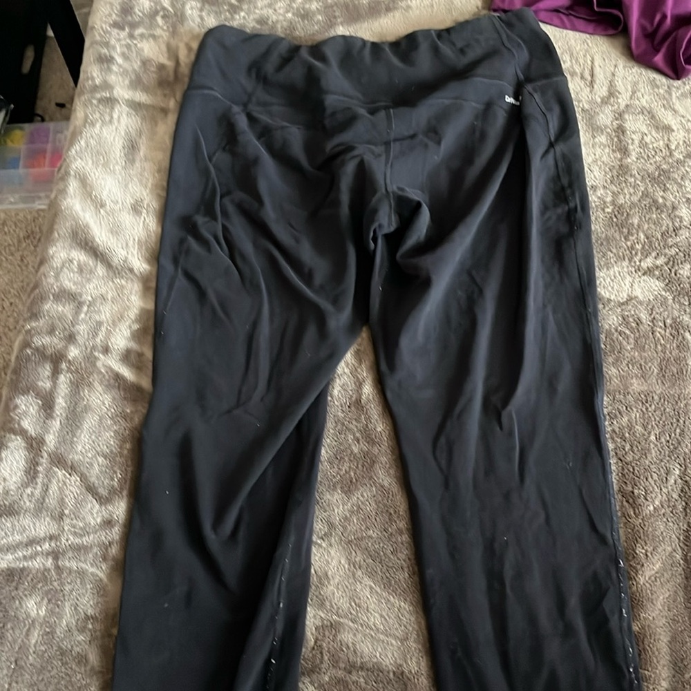 Athletic leggings